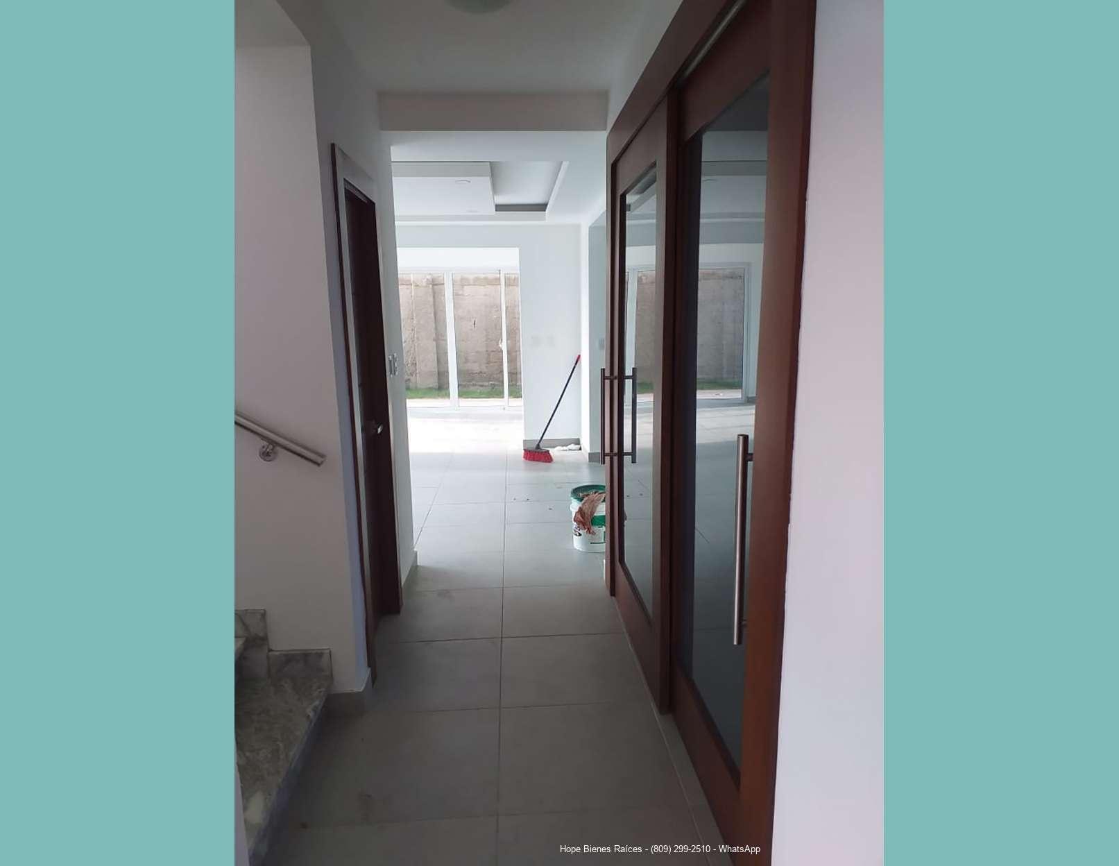4-Pasillo entrada