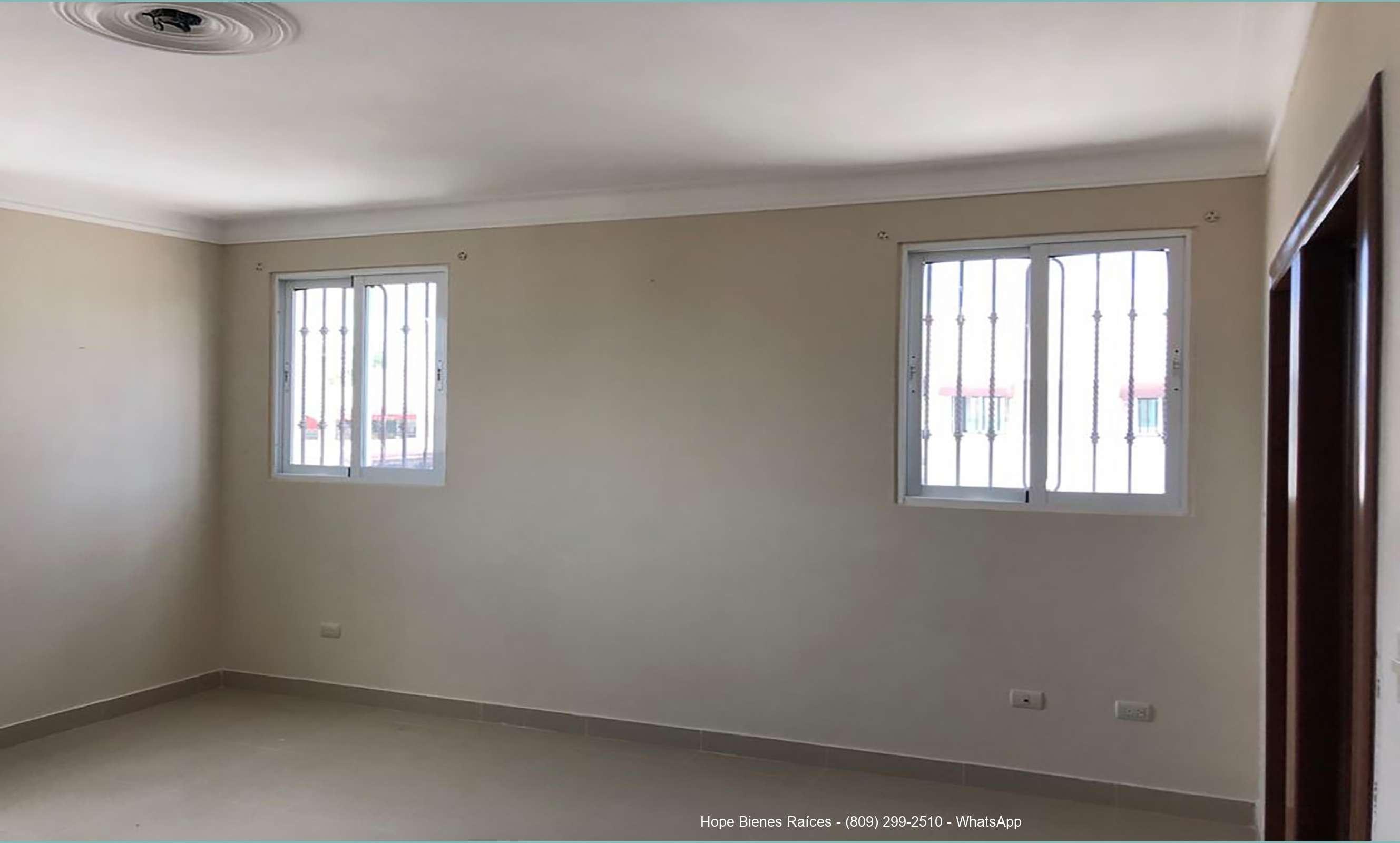 Habitación bien iluminada