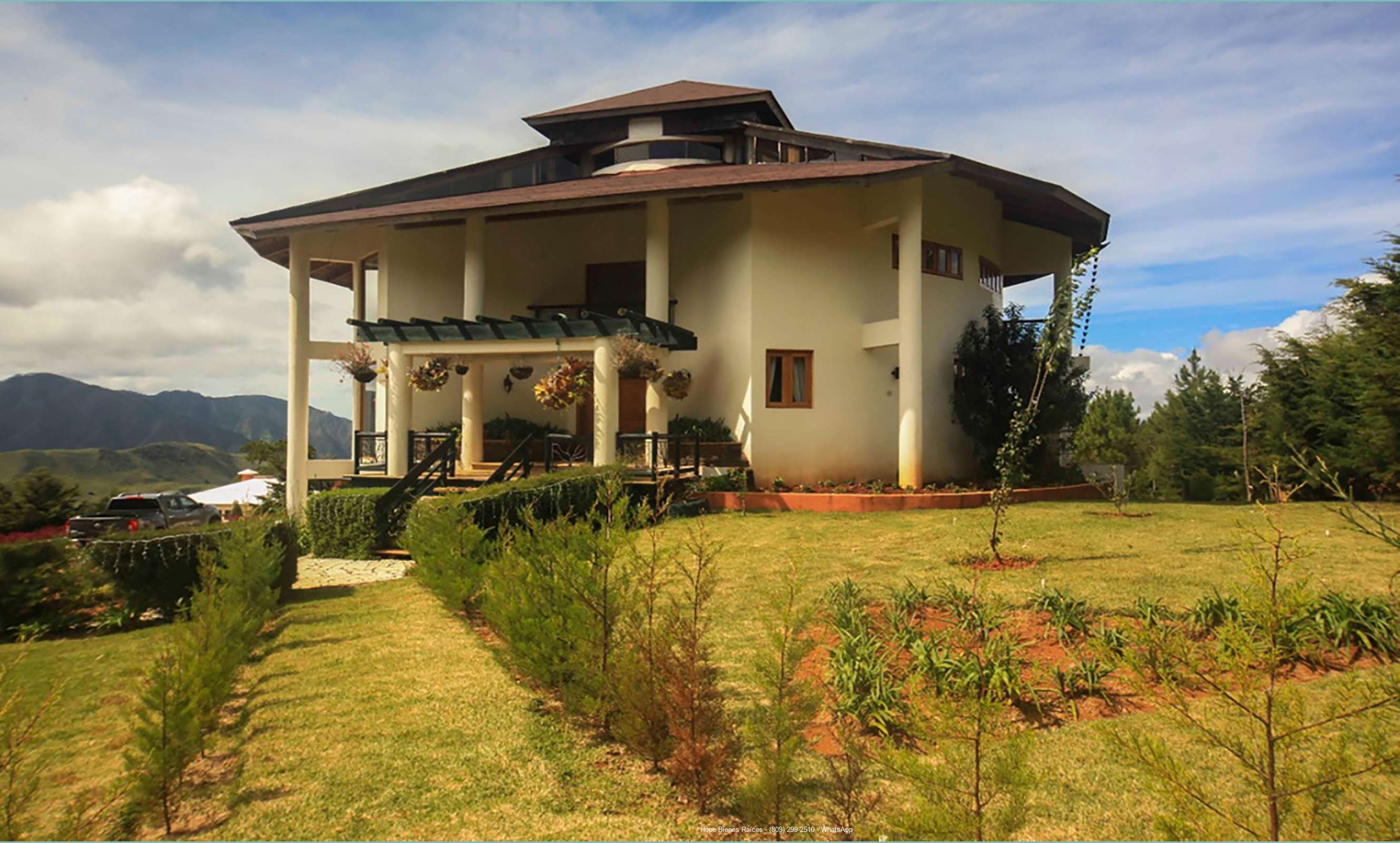 Fachada de la Villa