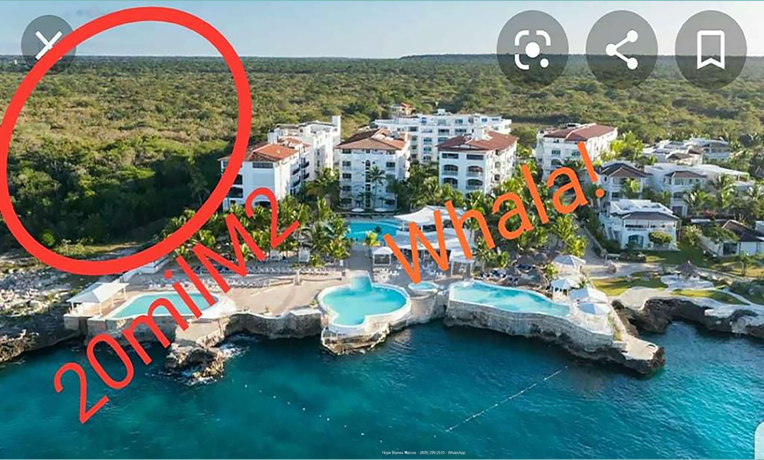 Al lado del hotel