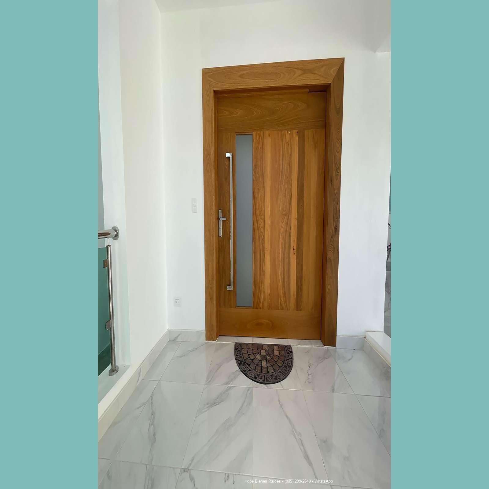 Puerta entrada