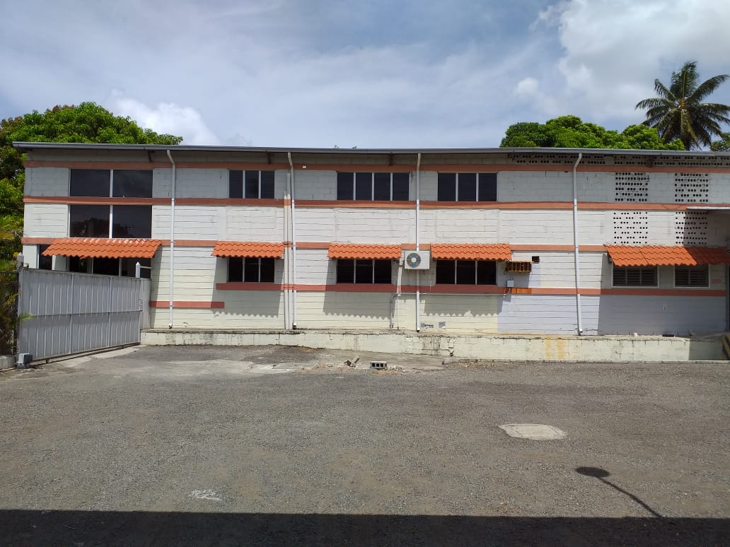 Vendo Nave Industrial en Don Pedro