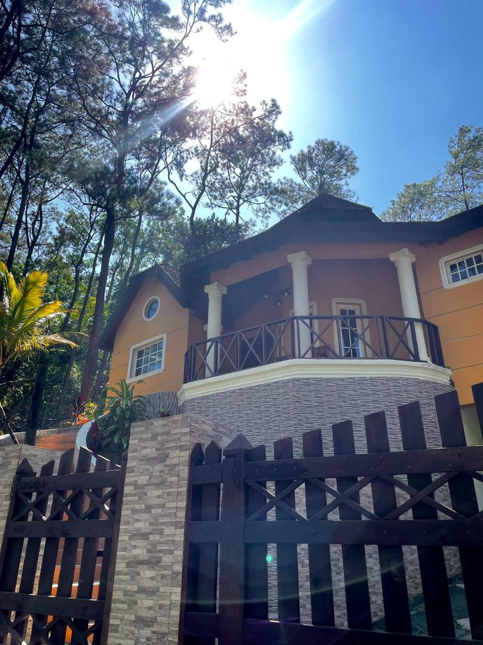 Vendo Villa en Racquet Club en Jarabacoa